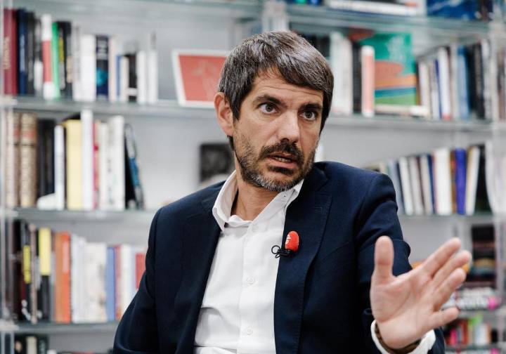 Díaz sopesa reunirse con Puigdemont para avanzar en la reducción de jornada