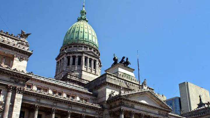 Boletín Oficial: se formalizó el rechazo del Congreso a un DNU y los decretos delegados de Javier Milei