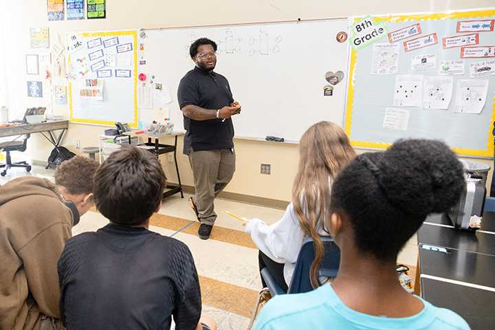 Expanding apprenticeship program helping ease Colorado teacher shortage