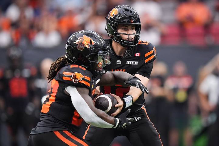 Alouettes QB Evans sidelined as Montreal takes 36