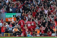 Liverpool vence 1-0 al Arsenal y queda líder en solitario de la Premier League