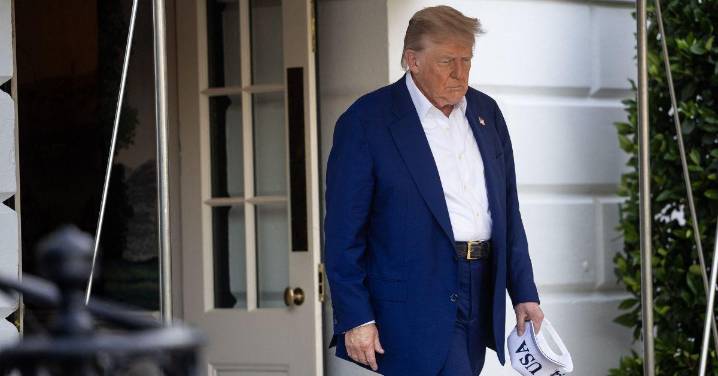 Donald Trump, 79, Mental Health Getting Worse as He Shows 'Classic Signs' of Horror Disease