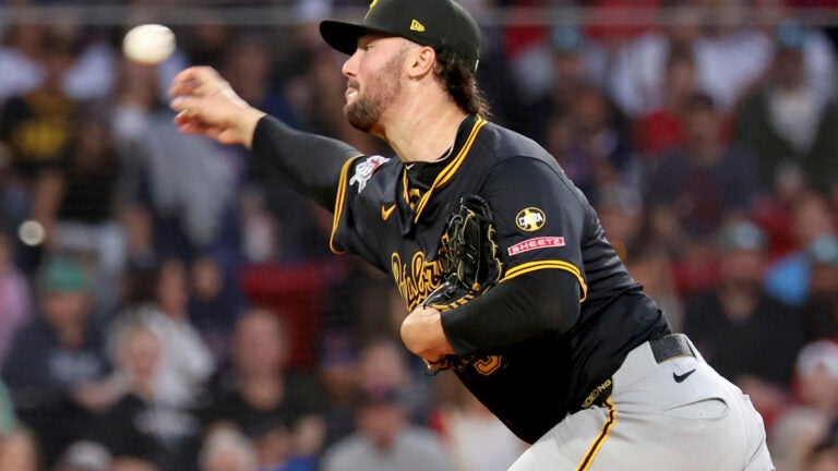 Red Sox' Payton Tolle strong in MLB debut, but lose to Pirates 4