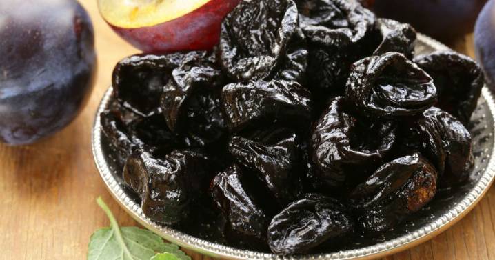 A esta fruta le dicen “oro negro”: fortalece los huesos, mejora la piel , aporta energía y es muy económica