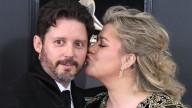 The Relationship Between Kelly Clarkson's Ex-Husband & Her Assistant Was Messier Than We Thought