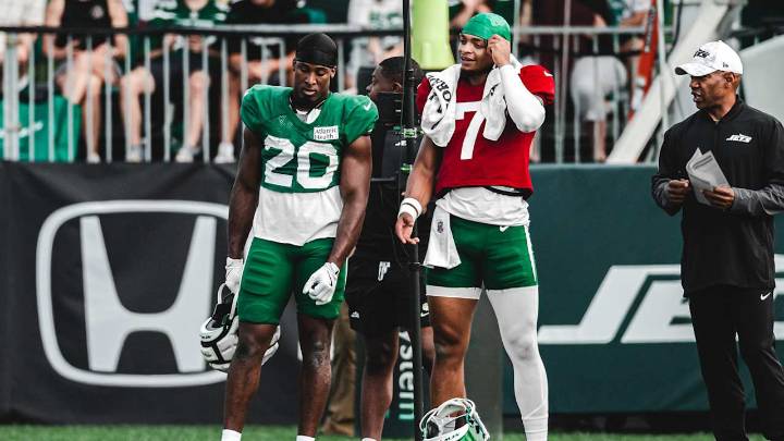 Jets Training Camp Highlights (8/7) | Justin Fields Dials Up Strong Performance Thursday