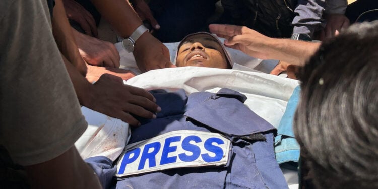 ONU exige justicia mundial tras asesinato de periodistas durante bombardeo israelí en Gaza