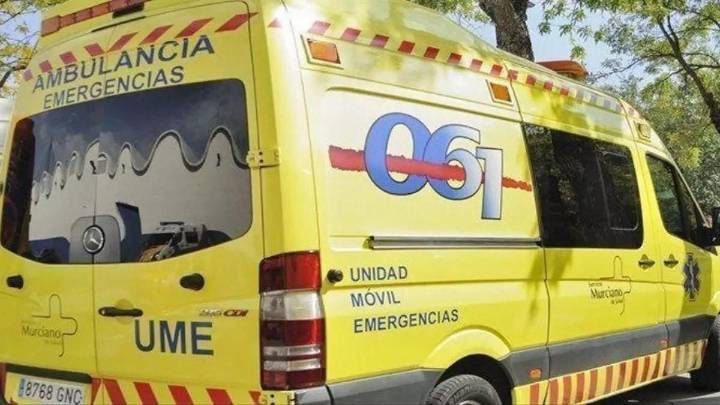 Un sexagenario acaba en la UCI con paro cardíaco al atragantarse con un bocadillo