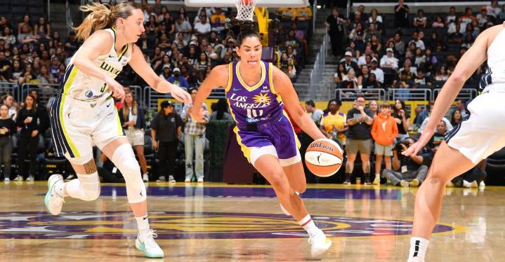 Kelsey Plum delivers game-winning shot in thrilling win over the Wings
