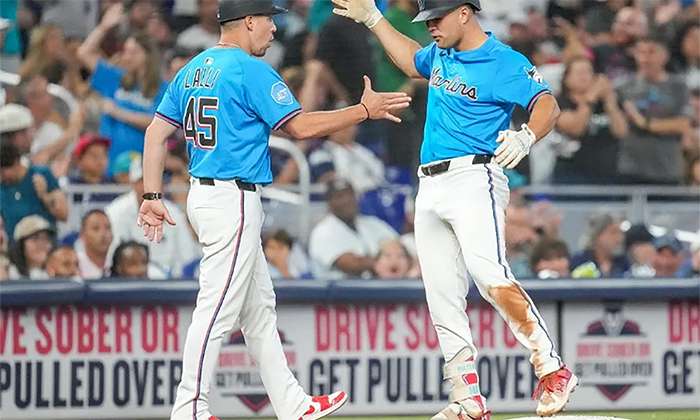 “Barre” Marlines a Yanquis al vencerlos por 7-3 por primera ocasión en su historia