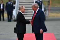 Sostienen Putin y Trump cumbre en Alaska