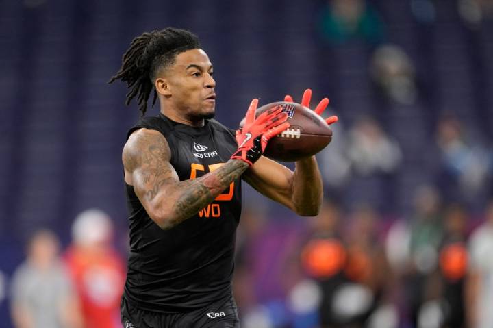 Cleveland Browns sign Isaiah Bond, waive Brent Matiscik