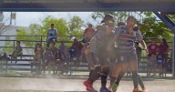 En “Ángeles FC”, mujeres cambian la violencia por el deporte y la amistad