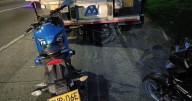Choque en Manizales: la moto quedó debajo de la tractomula