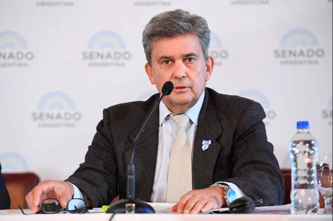 Zimmermann llevará al Coloquio IDEA la agenda de coparticipación