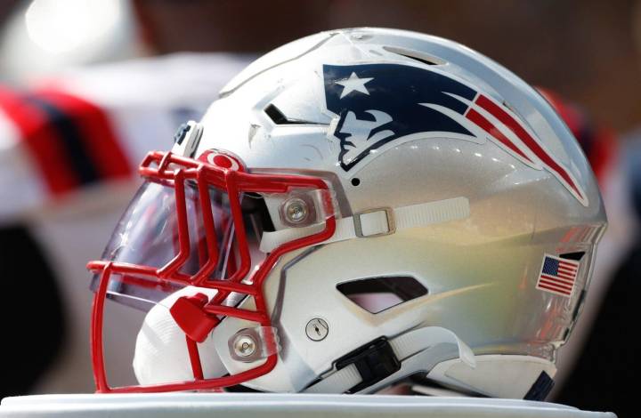 AFC Notes: Colts, Patriots, Raiders
