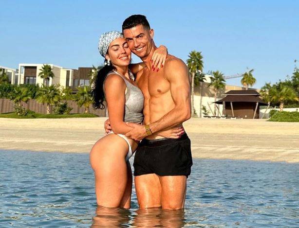 Cristiano le pide matrimonio a Georgina con un anillo de seis millones