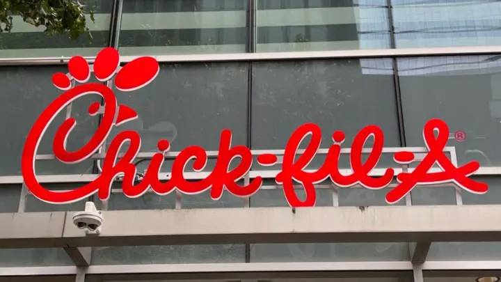 New drive-thru-focused Chick-fil-A coming to Chicago suburb soon