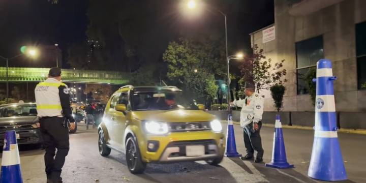 Los detuvieron en alcoholímetro y traían a un secuestrado en CDMX