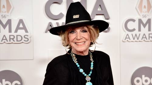 Jeannie Seely, soulful country singer behind hits like 'Don't Touch Me,' dies at 85