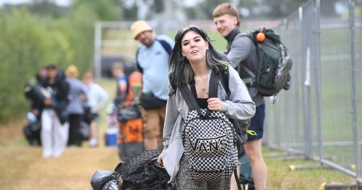 Leeds Festival 2025 live traffic updates as campers given warning in battling motorways