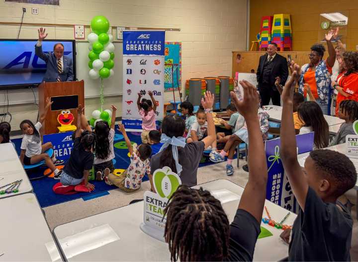 Escuelas de Charlotte anuncian nuevas medidas de seguridad