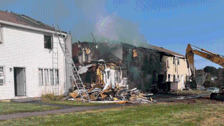 Large fire burns apartment complex in Veazie, Maine