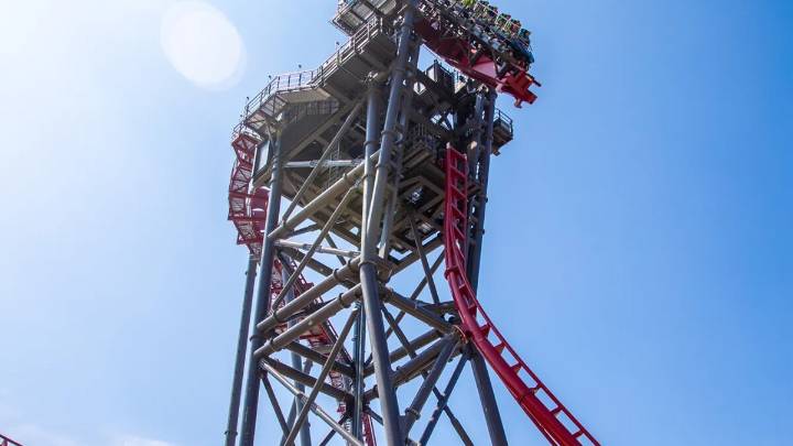 Minor tech issues or curse? Cedar Point addresses repeated malfunctions on Siren’s Curse coaster