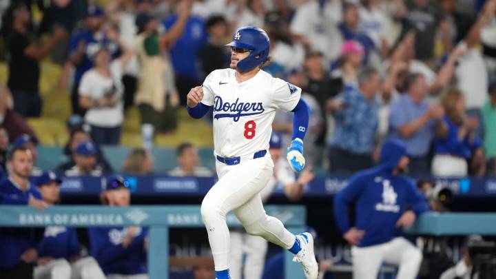 Kiké Hernández returns to Dodgers, bringing hope to injury