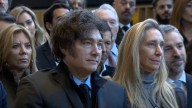 Milei se mostró junto a Karina tras el escándalo de corrupción: "Los de enfrente quieren romper todo"