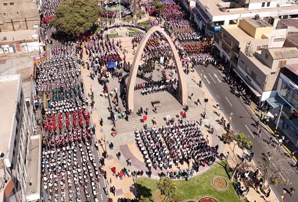 CONCEJO APRUEBA QUE CADA AÑO SE CANTE “MI PATRIA Y MI BANDERA”