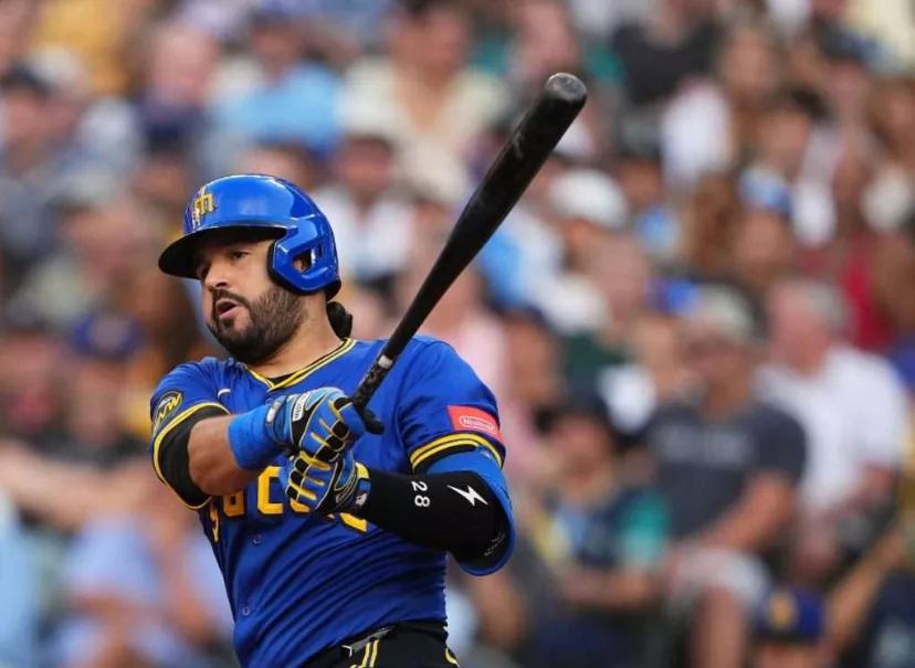 Eugenio Suárez llegó a 42 estacazos en victoria de Marineros ante Padres