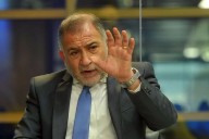 Luis Juez vs Gobierno: “¿No hay plata para discapacidad pero sí para la cometa?”