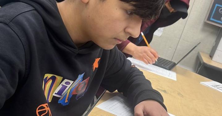 L.A. student seized by immigration agents alleges they bragged of $1,500 arrest payment