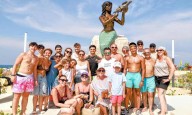 Isla Mujeres celebra el éxito de la nueva escultura “Mujer Isleña” en su primer día