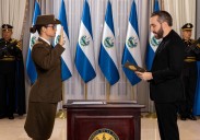 El Salvador militariza la educación
