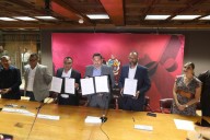 Firman convenio de colaboración Municipio y Centro Cultural Universitario Umbral