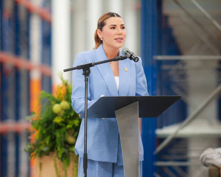 Gobernadora presenta proyecto que agilizará comercio exterior en Tijuana