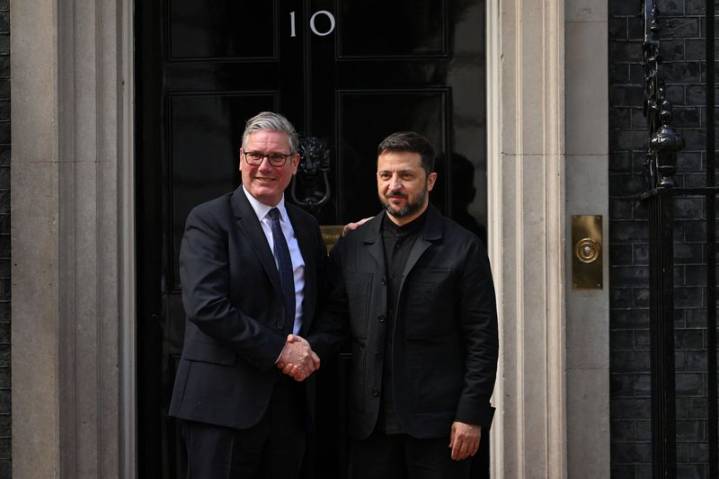 Zelenskiy to meet Starmer in Downing Street ahead of Trump