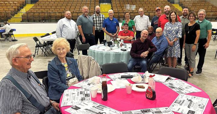 Rotary Clubs supports Kiwanis Pancake Day