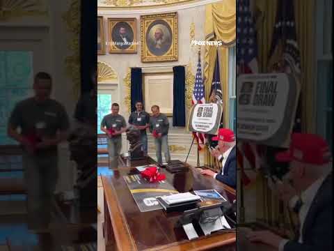 'I RESPECT TALENTED PEOPLE': Trump welcomes White House renovation crew #shorts #usa #us #news