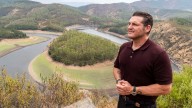La comarca de Cáceres invita a comprobar que Las Hurdes siguen verdes y Manu Tenorio, cantante de OT, acude el primero