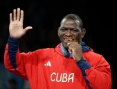 Autoridades de Cuba reconocen trayectoria de luchador Mijaín López