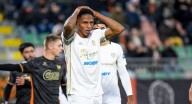 Yerry Mina protagonizó bochornoso episodio en el Napoli vs Cagliari en la Serie A