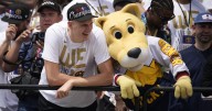 Former Rocky mascot suing Nuggets owner KSE for workplace discrimination
