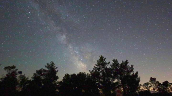 Una experiencia mágica bajo las estrellas: así es la noche astronómica que puedes pasar en Navarra