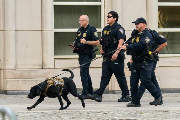 Elusive Mexican drug lord convicted in U.S.