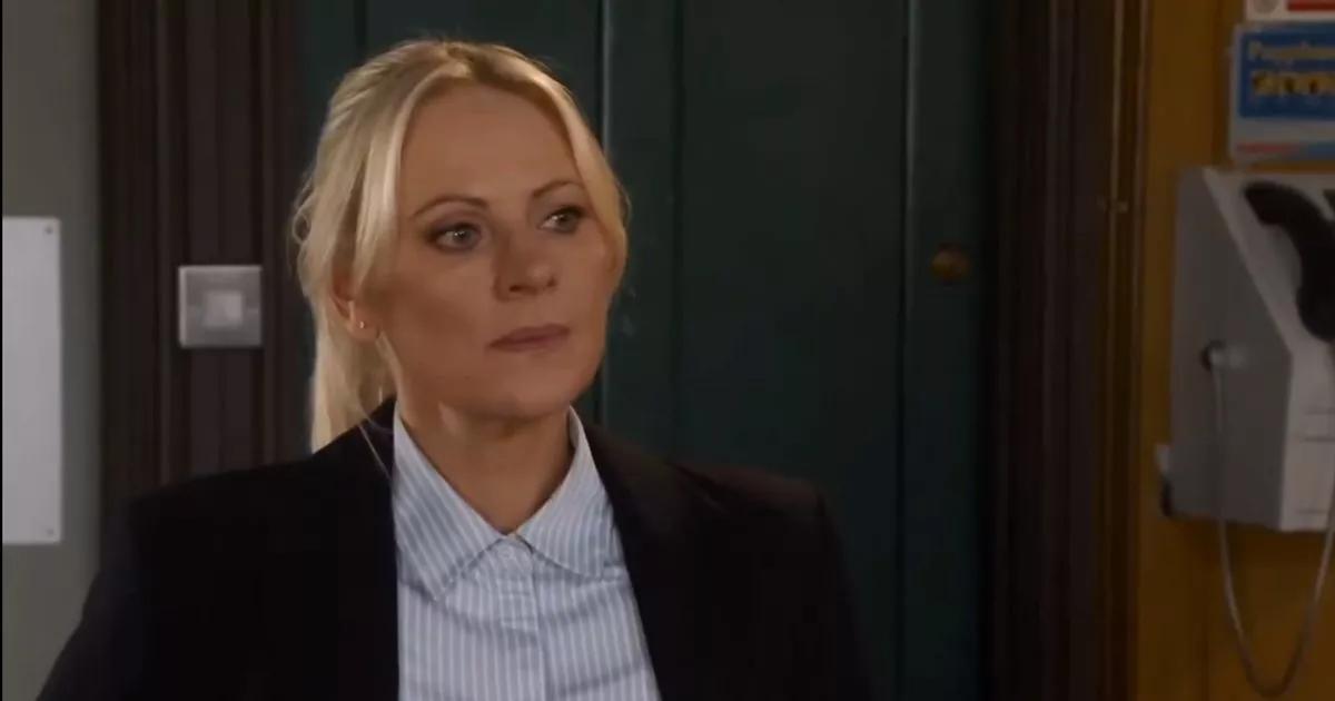 Coronation Street fans make same Lisa Swain demand over phone detail that could lead to truth