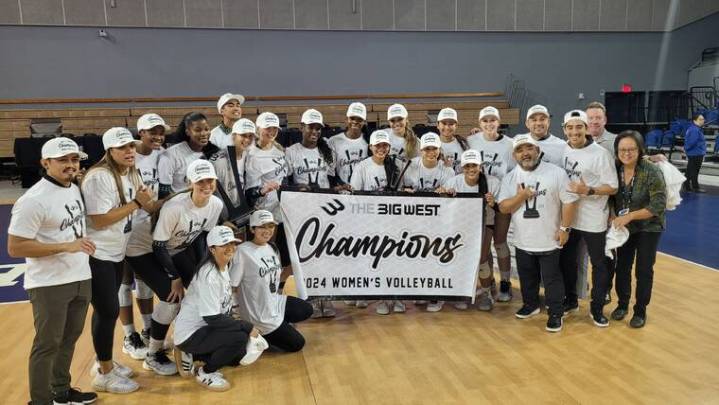 Hawaii picked to finish 1st in final Big West volleyball season