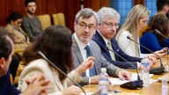 Los industriales salen al cruce de los intendentes: aseguran que cada empresa puede pagar más de 7 tasas municipales